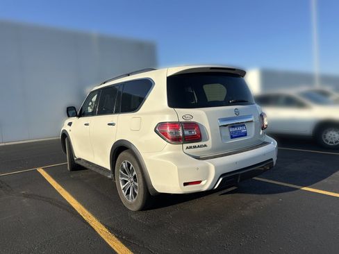 Used 2019 Nissan Armada SL w/ Premium Package AWD/4WD image 4