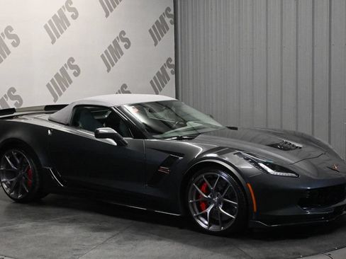 Used 2017 Chevrolet Corvette Grand Sport RWD image 3