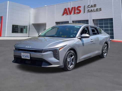 Used 2025 Kia K4 FWD image 1