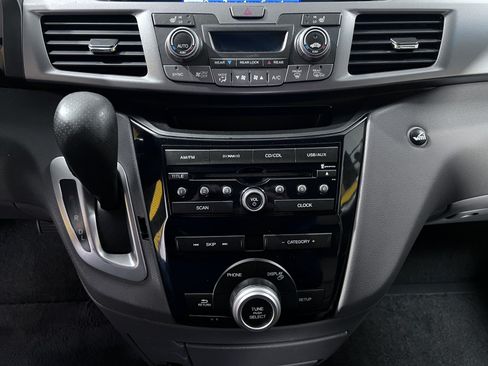 Used 2011 Honda Odyssey EX-L image 22