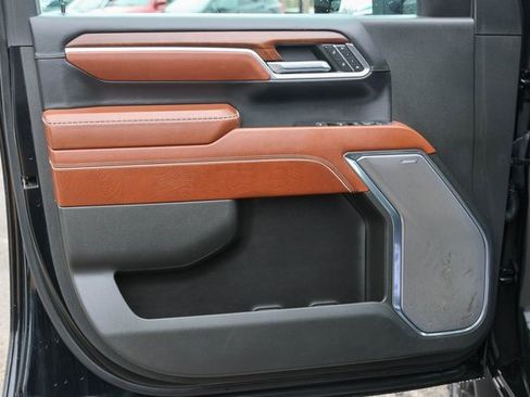 Used 2024 GMC Sierra 3500 Denali Ultimate image 14