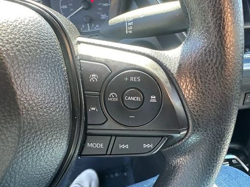 Used 2024 Toyota Corolla Cross AWD Hybrid image 38