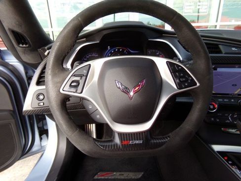 Used 2017 Chevrolet Corvette Z06 image 19