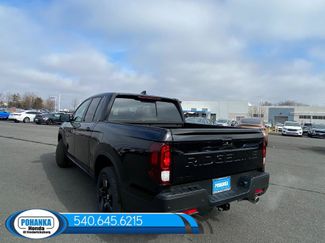 New 2026 Honda Ridgeline Black Edition video 3