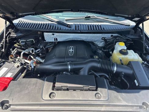 Used 2017 Lincoln Navigator L Reserve AWD/4WD image 13