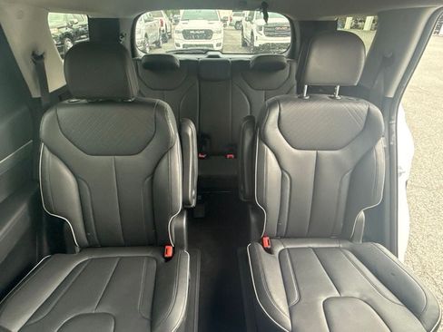 Used 2025 Hyundai Palisade SEL AWD/4WD image 14
