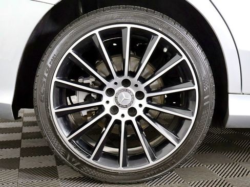 Used 2015 Mercedes-Benz C 300 4MATIC Sedan image 56