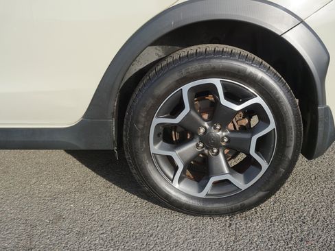 Used 2013 Subaru Crosstrek 2.0i Limited AWD/4WD image 6