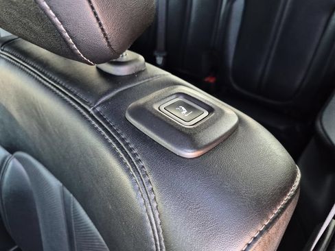 Used 2024 Jeep Wagoneer Series II w/ Flexible Seating Group AWD/4WD image 16