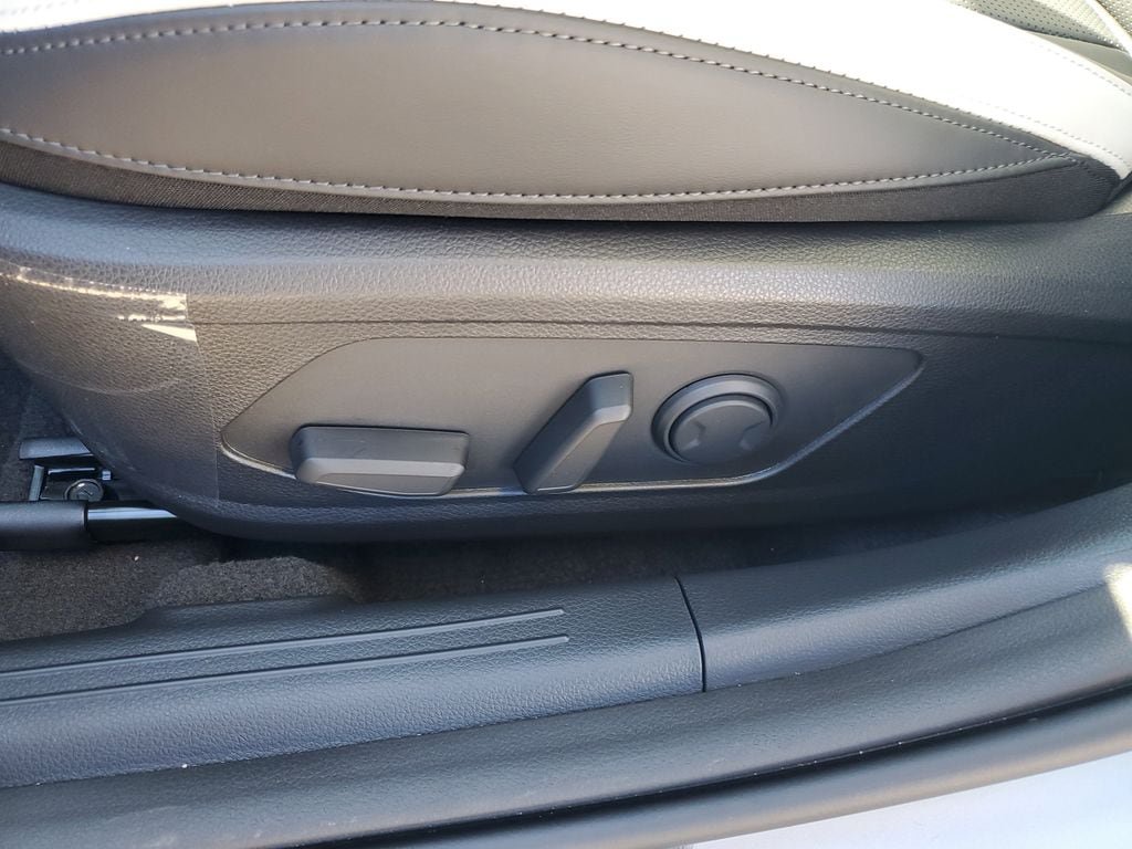New 2026 Kia K5 GT-Line w/ GT-Line Premium Package FWD image 7