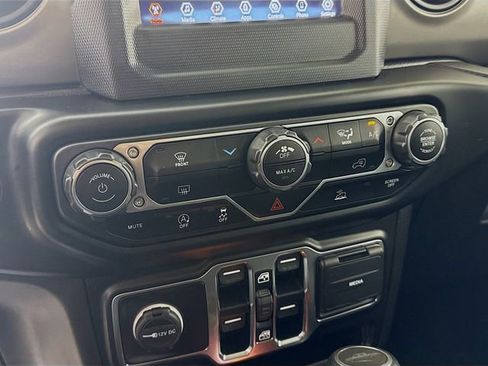Used 2022 Jeep Gladiator Sport AWD/4WD image 15