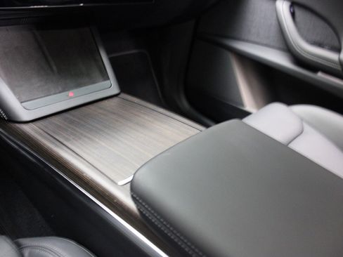 Used 2023 Tesla Model X image 49