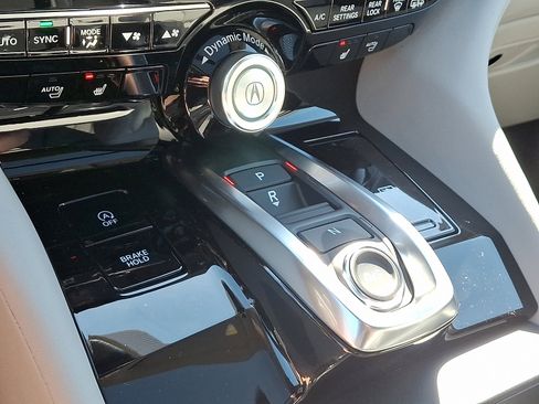 Certified 2026 Acura MDX w/ Technology Package image 11