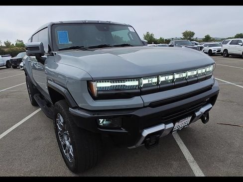 Used 2025 GMC Hummer EV 3X AWD/4WD image 2