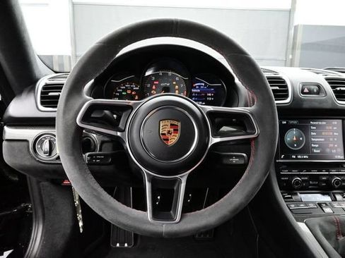 Certified 2016 Porsche Cayman GT4 RWD image 8