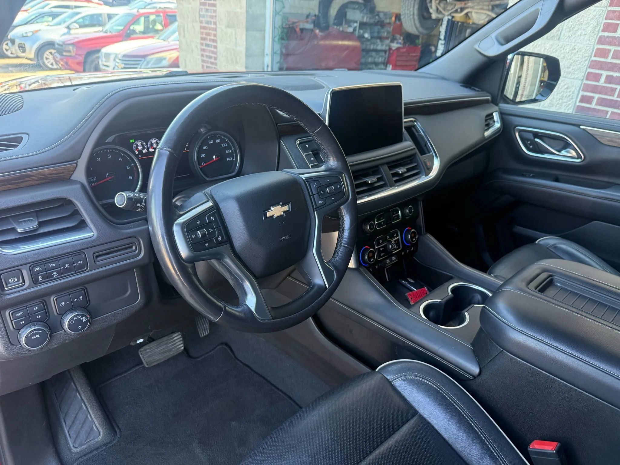 Used 2021 Chevrolet Tahoe Premier AWD/4WD image 19