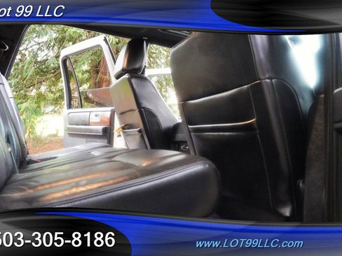 Used 2015 Lincoln Navigator L 4WD image 17