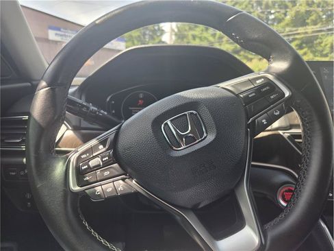 Used 2018 Honda Accord EX-L image 17
