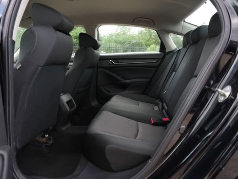 Used 2018 Honda Accord LX image 17