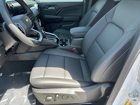 New 2026 Chevrolet Colorado LT w/ LT Convenience Package AWD/4WD image 12