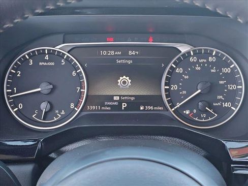 Used 2025 Nissan Pathfinder SV image 11