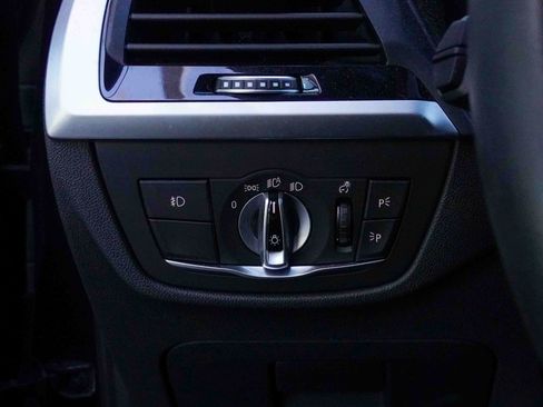 Used 2019 BMW X3 xDrive30i w/ Executive Package image 16