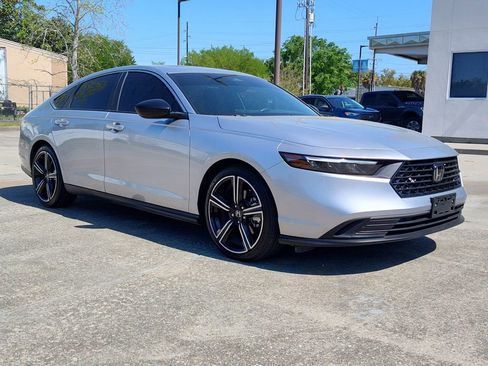 Used 2025 Honda Accord Sport image 14