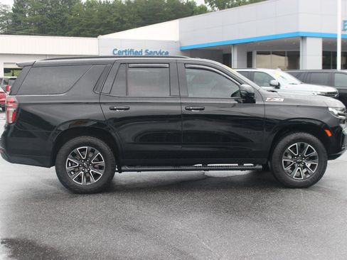 Used 2024 Chevrolet Tahoe Z71 w/ Luxury Package AWD/4WD image 8
