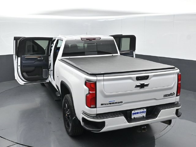 Used 2024 Chevrolet Silverado 3500 High Country w/ High Country Premium Package AWD/4WD image 59