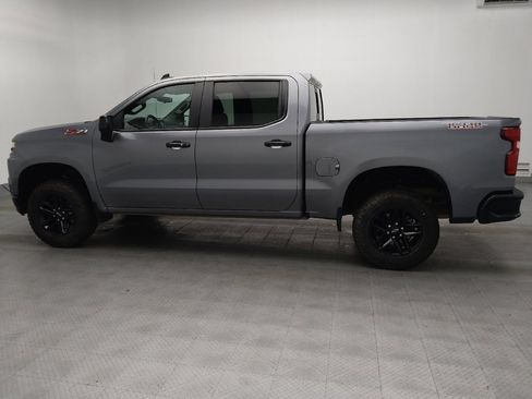 Used 2021 Chevrolet Silverado 1500 LT Trail Boss w/ Convenience Package II image 3