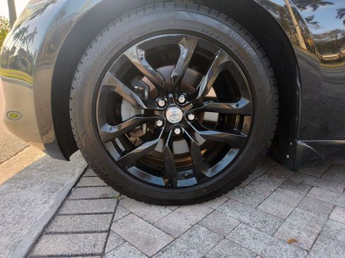 Used 2010 Nissan 370Z Roadster RWD image 28