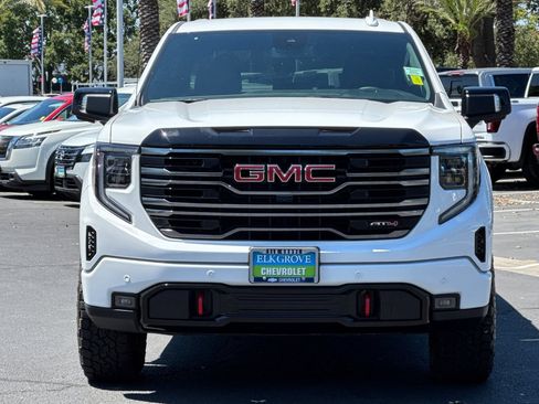 Used 2025 GMC Sierra 1500 AT4 AWD/4WD image 8