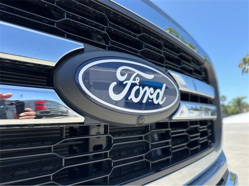 New 2025 Ford F150 Lariat w/ Equipment Group 501A Mid image 44