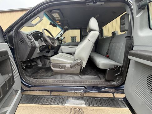 Used 2016 Ford F250 XL w/ XL Appearance Package AWD/4WD image 22