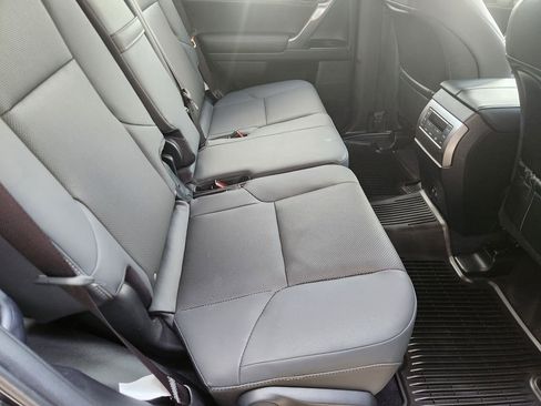 Used 2023 Lexus GX 460 Premium w/ Premium Package AWD/4WD image 32