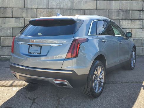 Certified 2024 Cadillac XT5 Premium Luxury w/ LPO, Floor Liner Package image 8