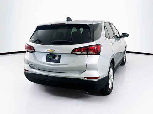 Used 2022 Chevrolet Equinox LS w/ LS Convenience Package image 9
