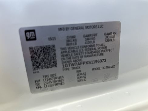 New 2025 GMC Savana 2500 w/ Driver Convenience Package image 35