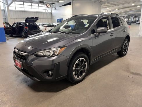 Used 2022 Subaru Crosstrek 2.0i Premium image 7