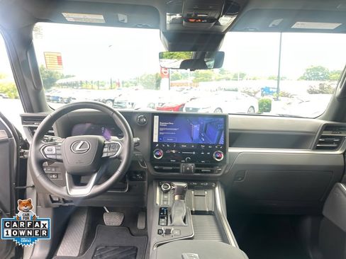 Used 2025 Lexus GX 550 w/ Accessory Package (Z1) AWD/4WD image 23