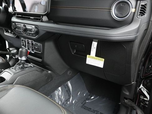 New 2026 Jeep Wrangler Unlimited Sahara image 39