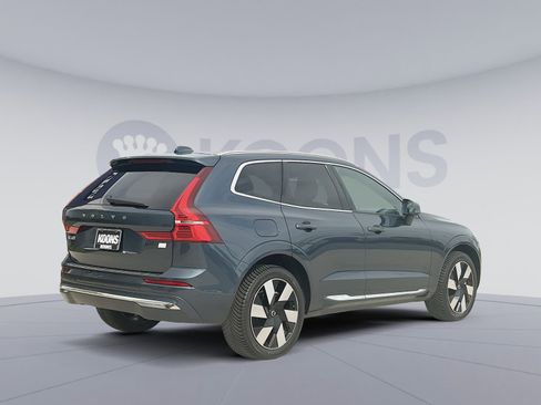 Used 2023 Volvo XC60 T8 Ultimate w/ Protection Package Premier image 16
