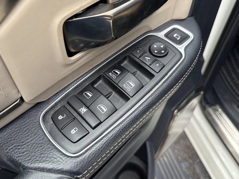 Used 2019 RAM 2500 Limited AWD/4WD image 11