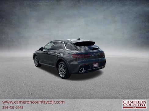 Used 2025 Genesis GV70 2.5T AWD/4WD image 5