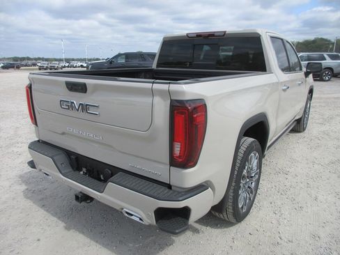 New 2026 GMC Sierra 1500 Denali Ultimate AWD/4WD image 5
