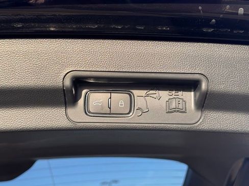 Used 2023 Ford Explorer XLT w/ Equipment Group 202A image 36