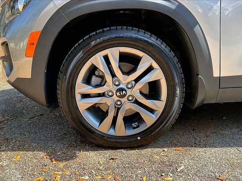 Used 2021 Kia Seltos LX image 33