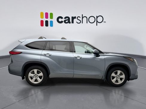 Used 2020 Toyota Highlander LE AWD/4WD image 6