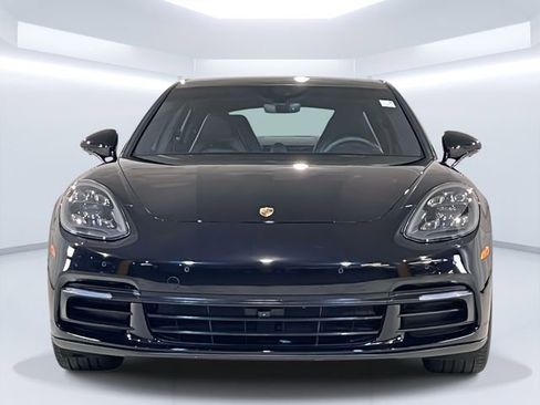 Certified 2020 Porsche Panamera image 2
