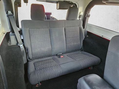 Used 2012 Jeep Wrangler Rubicon w/ PWR Convenience Group image 18